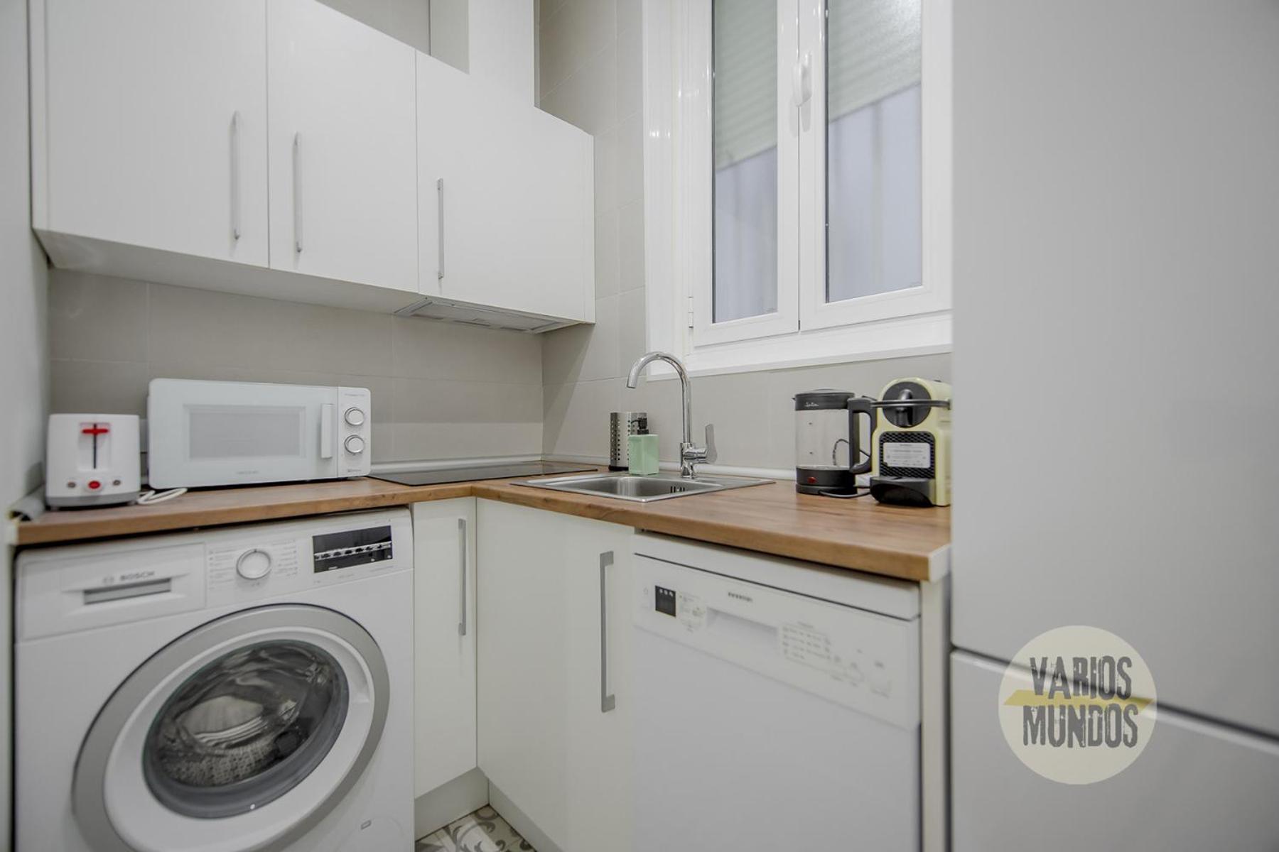 マドリードNew Apt De 7Pax En El Corazon De Malasanaアパートメント エクステリア 写真